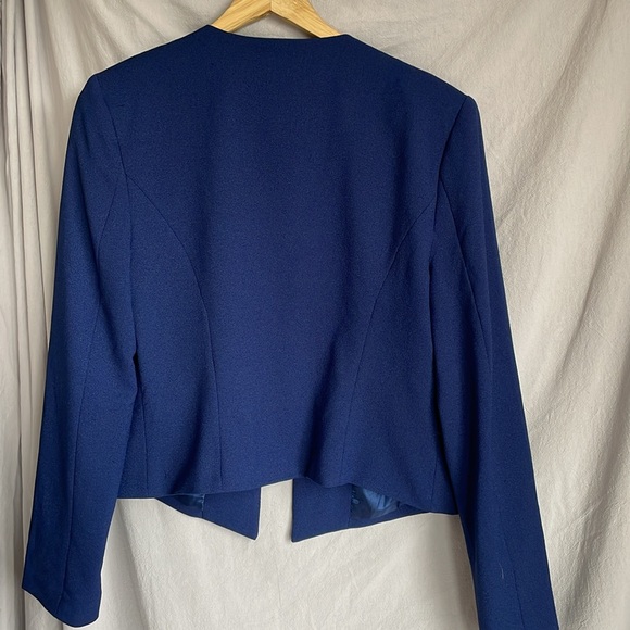 Forever21 Cropped Blazer Navy Blue - Picture 4 of 5